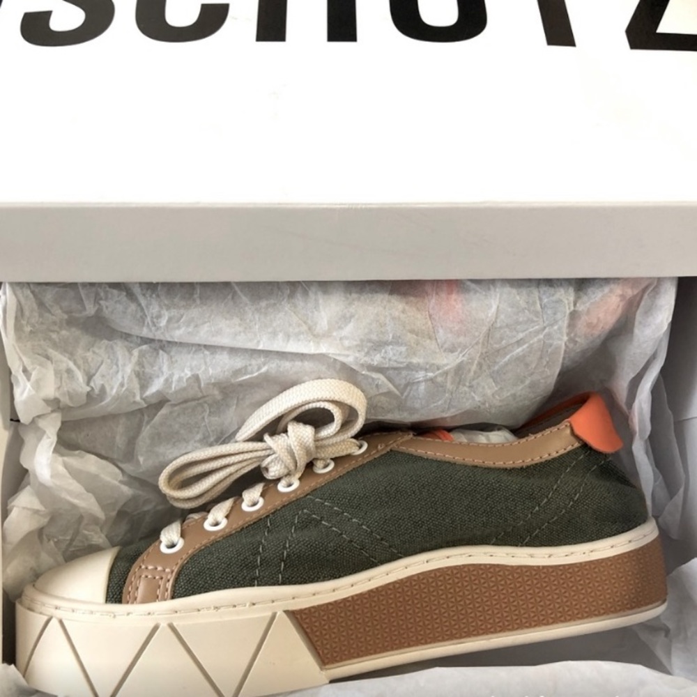 Schutz New in Box Gisella Platform Retro Sneaker Aspen Green/Dessert/Tan… - Picture 2 of 7